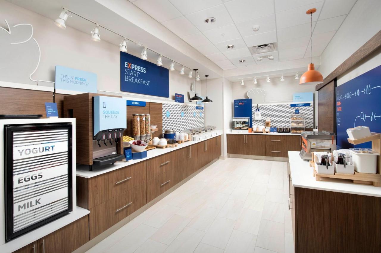 Holiday Inn Express Holly Springs - Raleigh Area By Ihg Εξωτερικό φωτογραφία