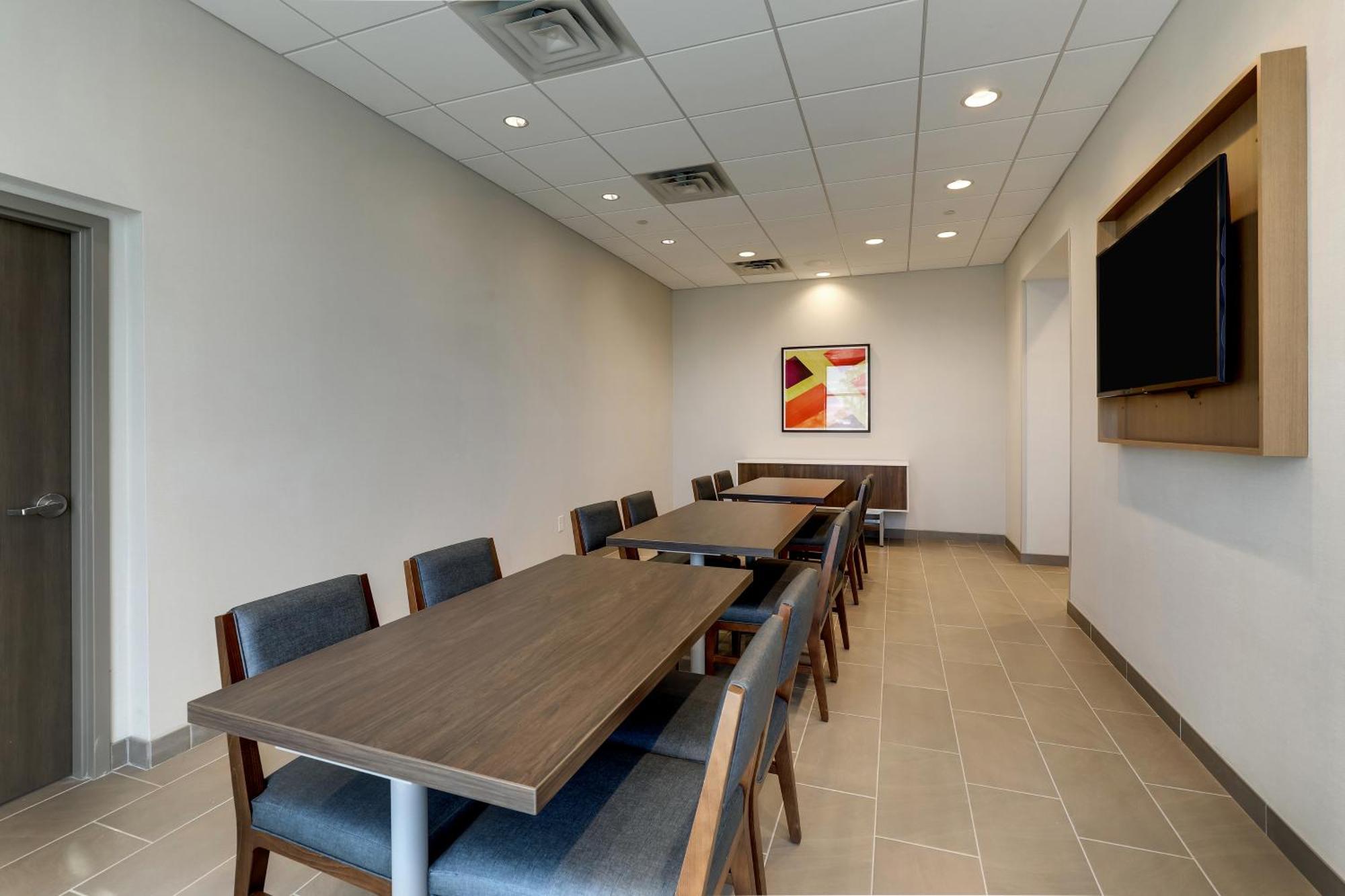 Holiday Inn Express Holly Springs - Raleigh Area By Ihg Εξωτερικό φωτογραφία