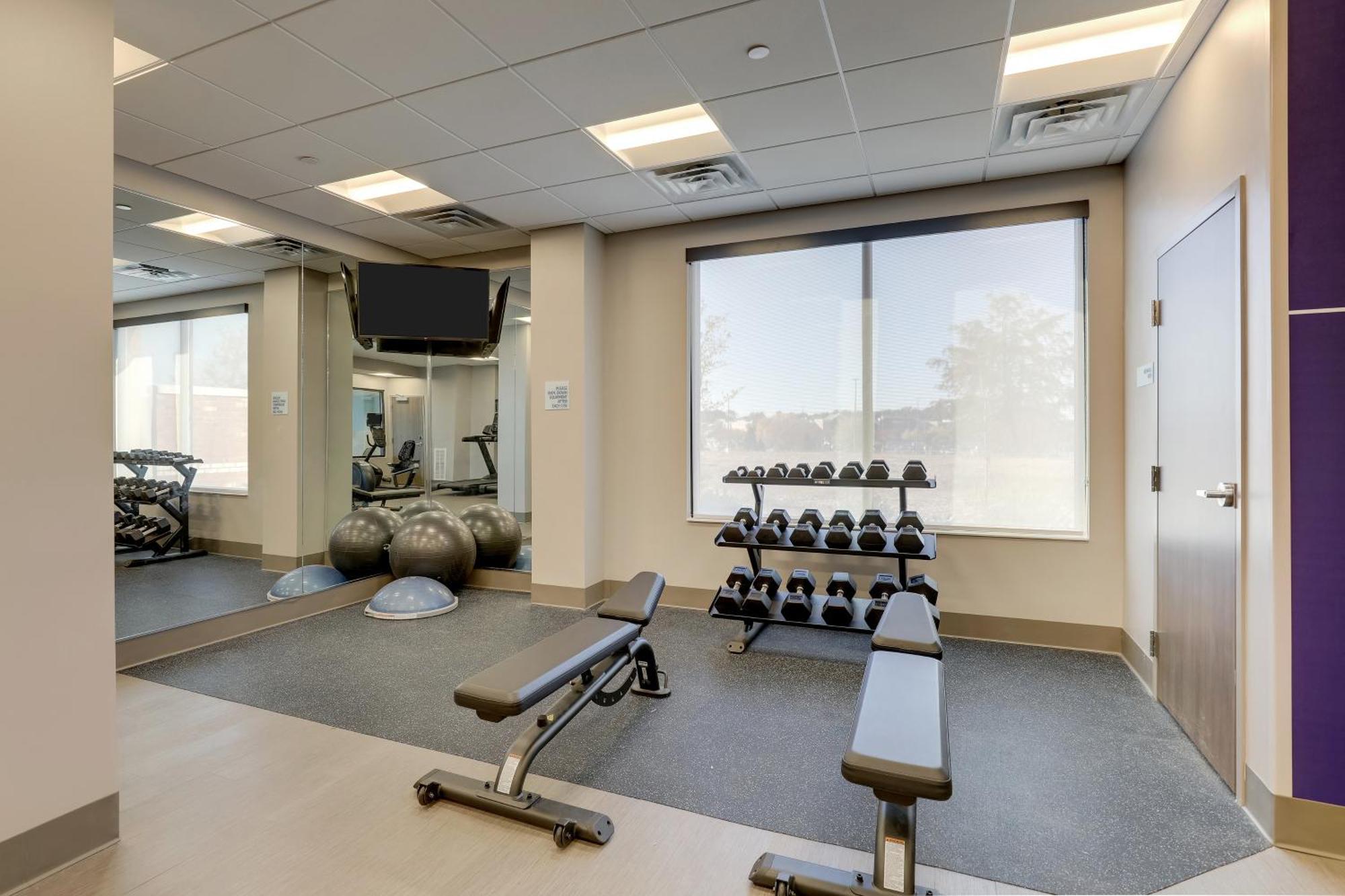Holiday Inn Express Holly Springs - Raleigh Area By Ihg Εξωτερικό φωτογραφία
