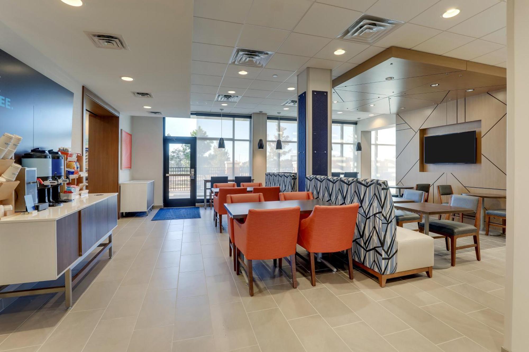 Holiday Inn Express Holly Springs - Raleigh Area By Ihg Εξωτερικό φωτογραφία