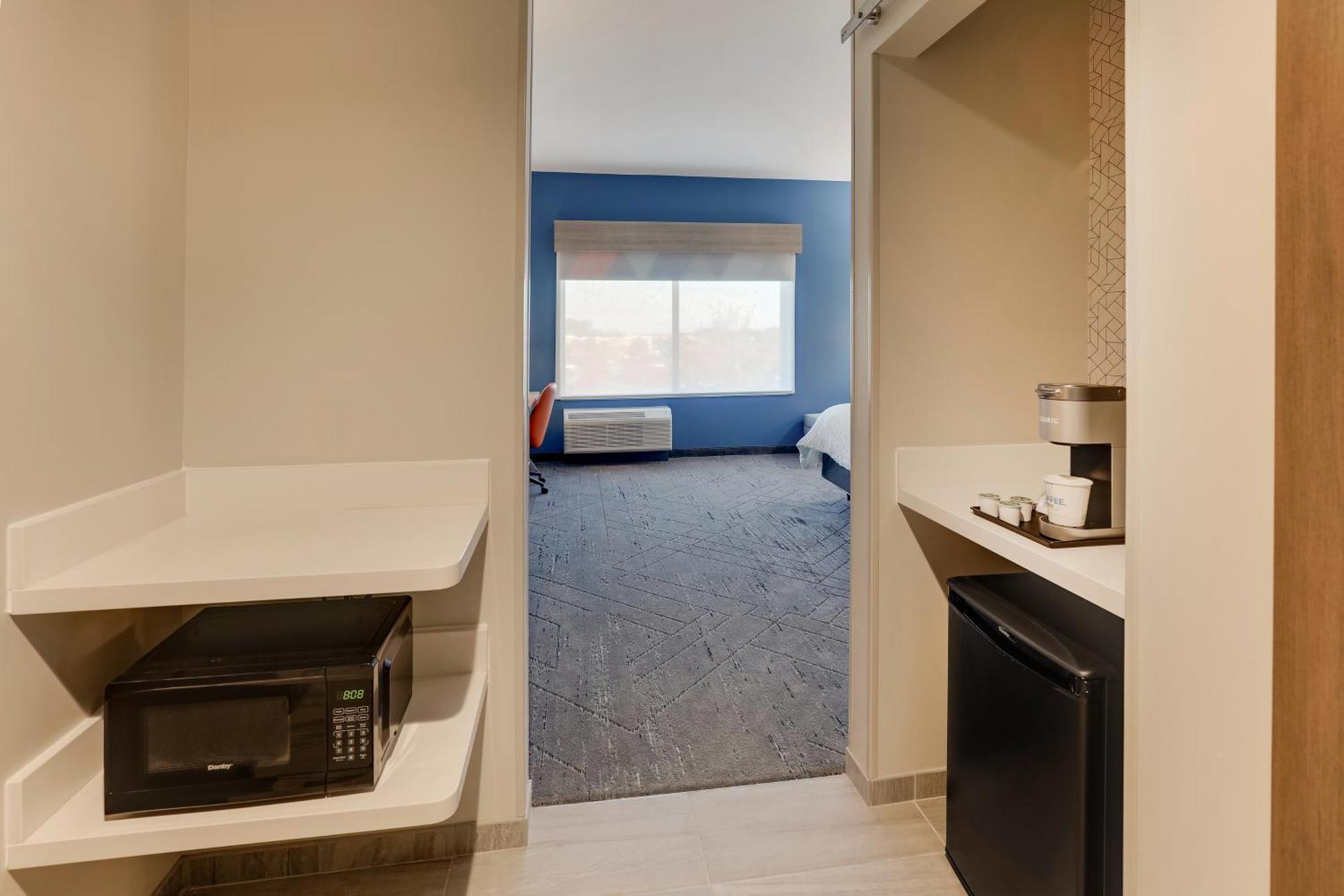 Holiday Inn Express Holly Springs - Raleigh Area By Ihg Εξωτερικό φωτογραφία